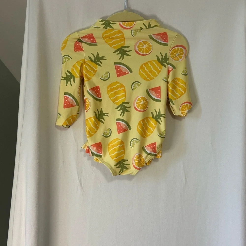 Carter's Lemon and Orange Print Baby Outfit size 6m